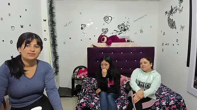 Luna Star Sl online show from 18, 1, 2025