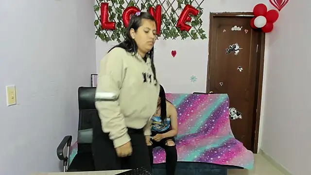 Luna Star Sl online show from 7, 3, 2025