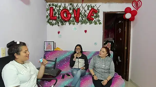 Luna Star Sl online show from 8, 3, 2025