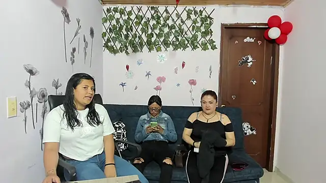 Luna Star Sl online show from 22, 3, 2025