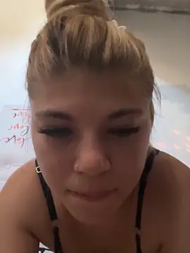 PEACHY439 online show from 20, 2, 2025