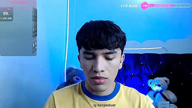 Snapshot of benji_hoter chatting on 16, 10, 2025 benji hoter online show from 16, 10, 2025