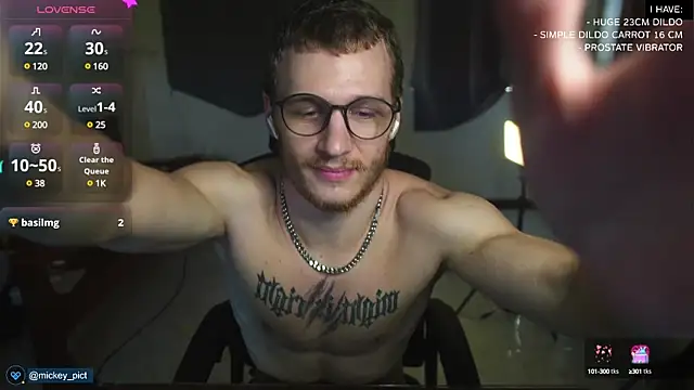 Snapshot of mickeypict chatting on 11, 12, 2024 mickeypict online show from 11, 12, 2024