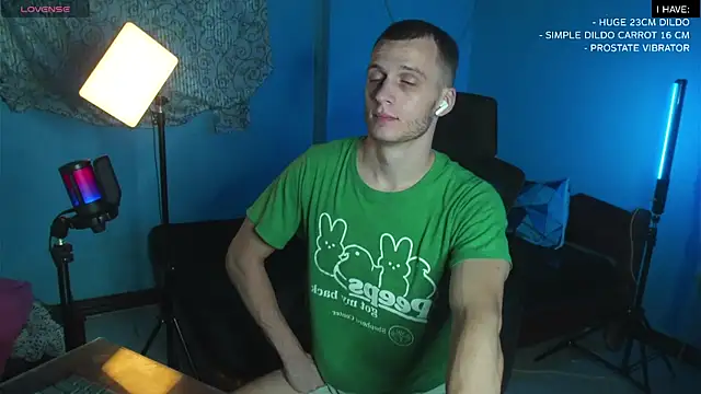 Snapshot of mickeypict chatting on 14, 2, 2025 mickeypict online show from 14, 2, 2025