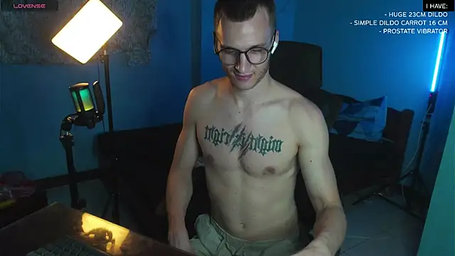 Snapshot of mickeypict chatting on 17, 2, 2025 mickeypict online show from 17, 2, 2025