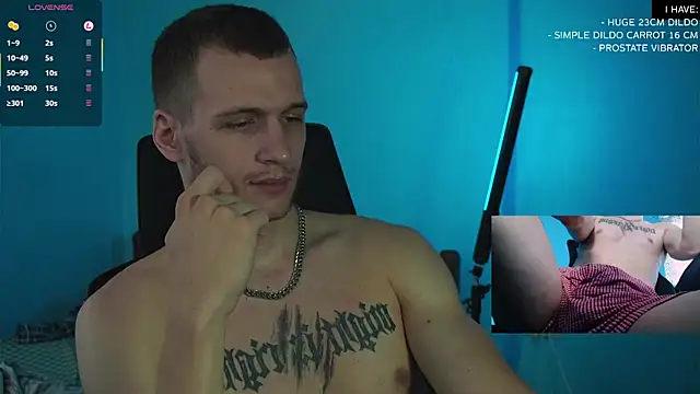 Snapshot of mickeypict chatting on 6, 3, 2025 mickeypict online show from 6, 3, 2025