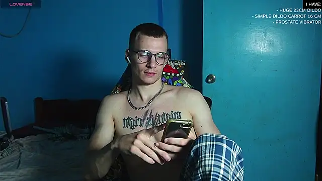 Snapshot of mickeypict chatting on 14, 3, 2025 mickeypict online show from 14, 3, 2025