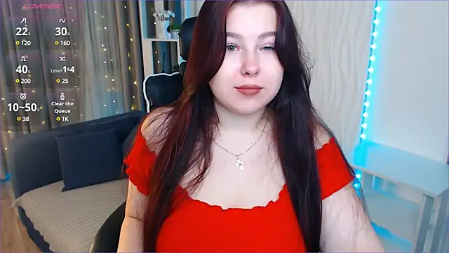 EffyEvansy online show from 1, 2, 2025