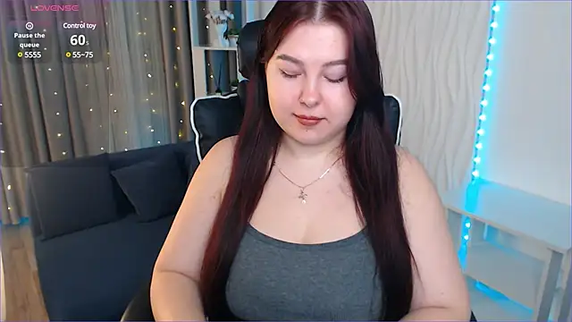 EffyEvansy online show from 6, 2, 2025