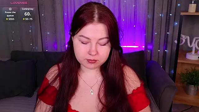 EffyEvansy online show from 27, 2, 2025