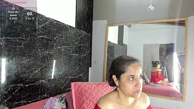 Snapshot of Yaya____11 chatting on 24, 10, 2025 Yaya 11 online show from 24, 10, 2025