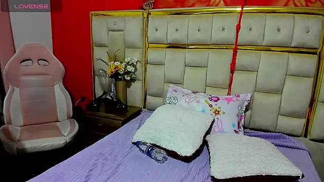 Snapshot of stripcharming_ chatting on 9, 9, 2025 stripcharming online show from 9, 9, 2025