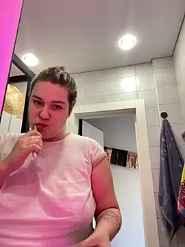 SuzieMurray online show from 18, 10, 2025