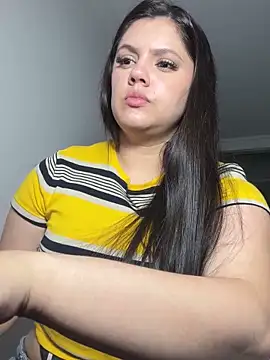 Snapshot of kimberlyhills1 chatting on 2, 2, 2025 kimberlyhills1 online show from 2, 2, 2025