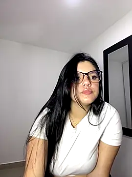 Snapshot of kimberlyhills1 chatting on 10, 10, 2025 kimberlyhills1 online show from 10, 10, 2025