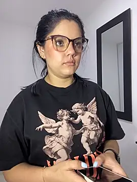 Snapshot of kimberlyhills1 chatting on 12, 10, 2025 kimberlyhills1 online show from 12, 10, 2025