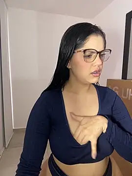 Snapshot of kimberlyhills1 chatting on 20, 11, 2025 kimberlyhills1 online show from 20, 11, 2025