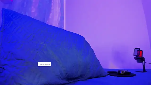 Snapshot of ZaraWest chatting on 4, 4, 2026 ZaraWest online show from 4, 4, 2026