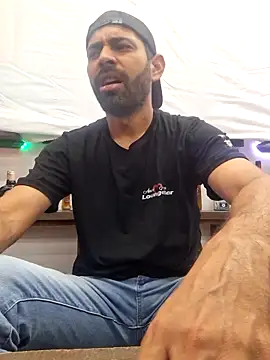 Snapshot of Alsaud1106 chatting on 20, 3, 2025 Alsaud1106 online show from 20, 3, 2025