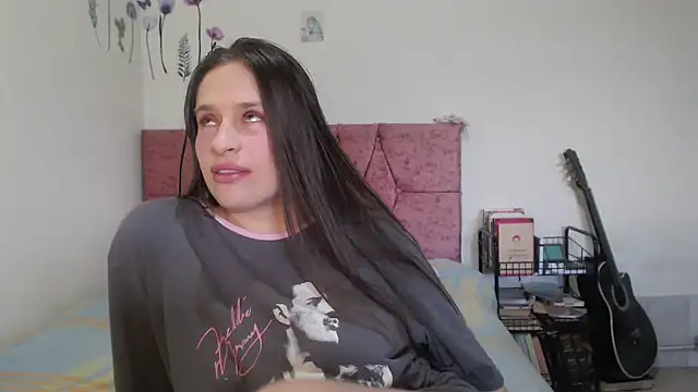 Snapshot of Serenity chatting on 20, 12, 2025 Serenity online show from 20, 12, 2025