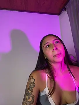 Snapshot of -Stephany- chatting on 9, 3, 2025 -Stephany- online show from 9, 3, 2025