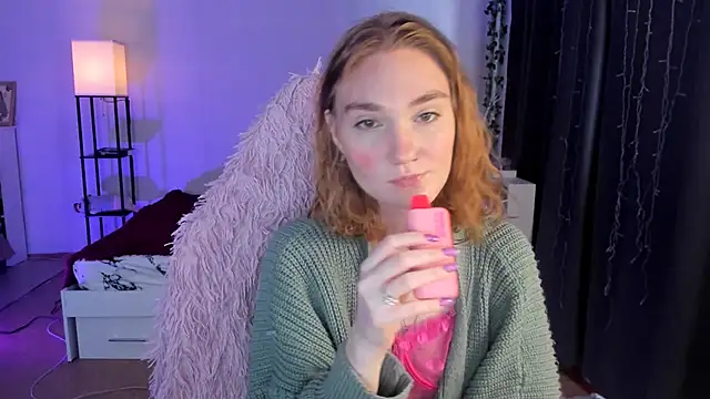 ReddHotPipper online show from 19, 10, 2025