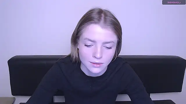 Snapshot of MissOliviaa_ chatting on 15, 12, 2024 MissOliviaa  online show from 15, 12, 2024