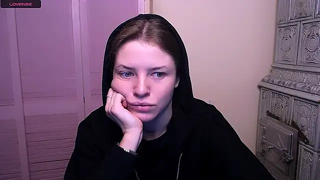 Snapshot of MissOliviaa_ chatting on 21, 12, 2024 MissOliviaa  online show from 21, 12, 2024