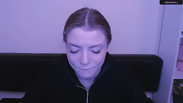 Snapshot of MissOliviaa_ chatting on 30, 12, 2024 MissOliviaa  online show from 30, 12, 2024