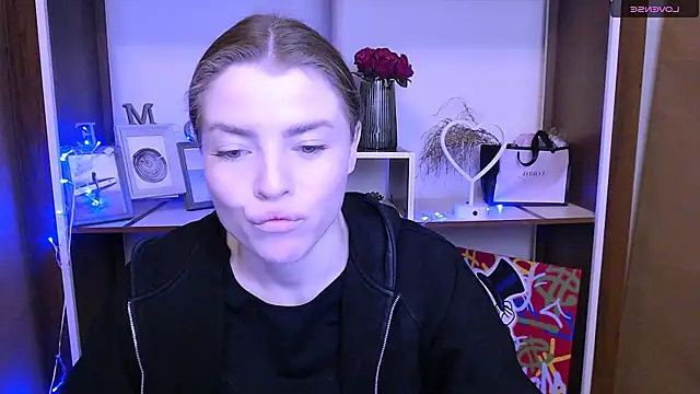 Snapshot of MissOliviaa_ chatting on 13, 1, 2025 MissOliviaa  online show from 13, 1, 2025