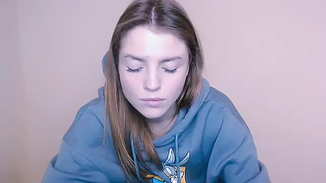 Snapshot of MissOliviaa_ chatting on 14, 1, 2025 MissOliviaa  online show from 14, 1, 2025