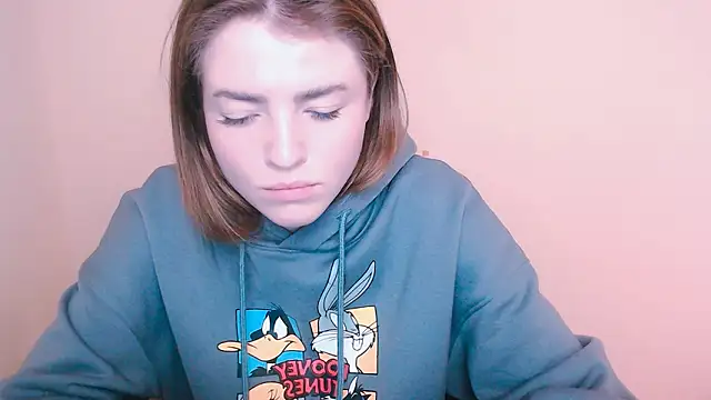 Snapshot of MissOliviaa_ chatting on 15, 1, 2025 MissOliviaa  online show from 15, 1, 2025