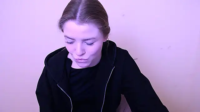 Snapshot of MissOliviaa_ chatting on 16, 1, 2025 MissOliviaa  online show from 16, 1, 2025