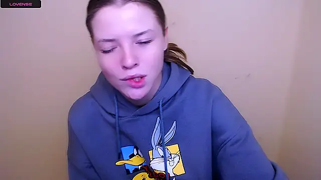 Snapshot of MissOliviaa_ chatting on 29, 1, 2025 MissOliviaa  online show from 29, 1, 2025