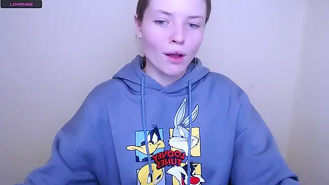 Snapshot of MissOliviaa_ chatting on 30, 1, 2025 MissOliviaa  online show from 30, 1, 2025