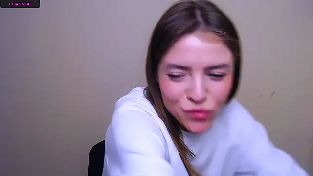 Snapshot of MissOliviaa_ chatting on 26, 2, 2025 MissOliviaa  online show from 26, 2, 2025