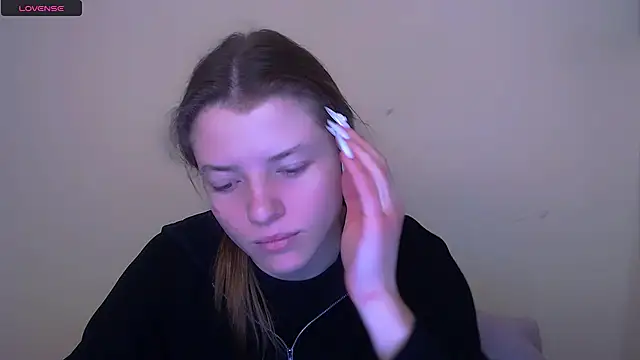 Snapshot of MissOliviaa_ chatting on 28, 2, 2025 MissOliviaa  online show from 28, 2, 2025