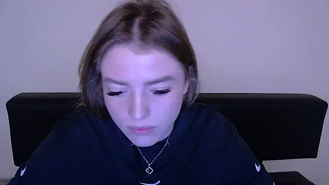 Snapshot of MissOliviaa_ chatting on 6, 3, 2025 MissOliviaa  online show from 6, 3, 2025