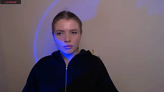 Snapshot of MissOliviaa_ chatting on 30, 10, 2025 MissOliviaa online show from 30, 10, 2025