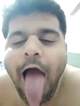 Snapshot of Happyman300 chatting on 17, 11, 2025 Happyman300 online show from 17, 11, 2025