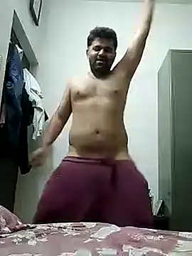 Snapshot of Happyman300 chatting on 23, 11, 2025 Happyman300 online show from 23, 11, 2025