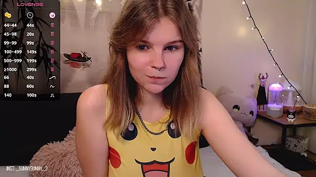 Snapshot of Moona_xx chatting on 6, 12, 2024 Moona xx online show from 6, 12, 2024