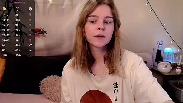 Snapshot of Moona_xx chatting on 27, 12, 2024 Moona xx online show from 27, 12, 2024