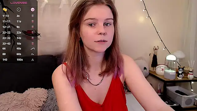 Snapshot of Moona_xx chatting on 10, 1, 2025 Moona xx online show from 10, 1, 2025