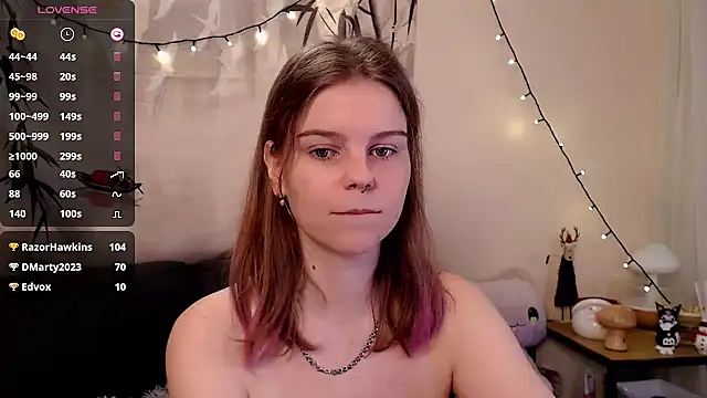 Snapshot of Moona_xx chatting on 11, 1, 2025 Moona xx online show from 11, 1, 2025