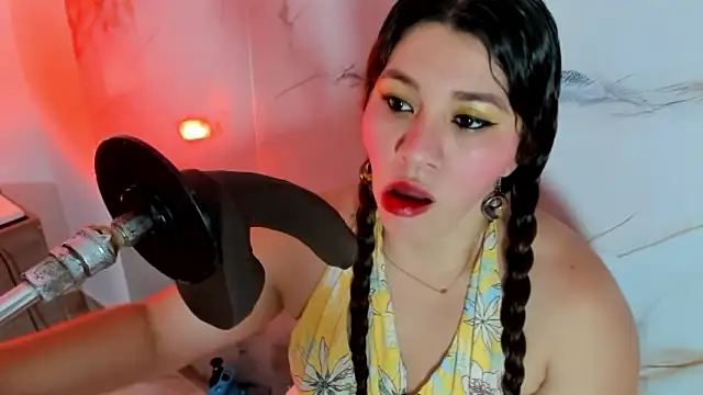 hade cute online show from 7, 3, 2026