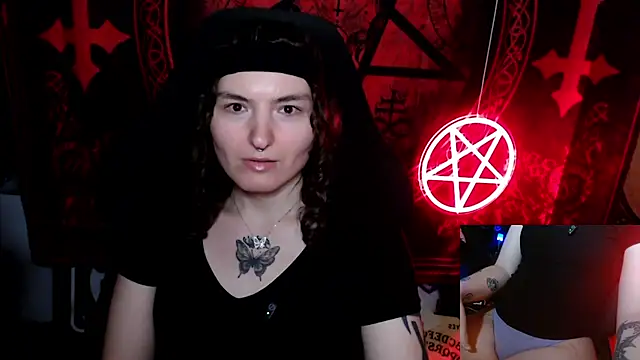 Snapshot of BrandiWRLD_999 chatting on 15, 10, 2025 BrandiWRLD 999 online show from 15, 10, 2025