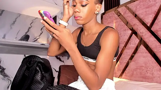 tifany bigdick online show from 18, 12, 2025