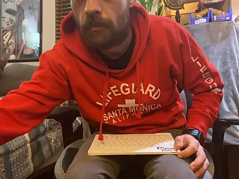 Snapshot of slutty_guy12 chatting on 5, 2, 2025 slutty guy12 online show from 5, 2, 2025