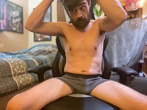 Snapshot of slutty_guy12 chatting on 11, 2, 2025 slutty guy12 online show from 11, 2, 2025